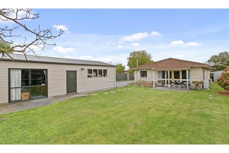 Photo of property in 43 Arcon Drive, Broomfield, Christchurch, 8042