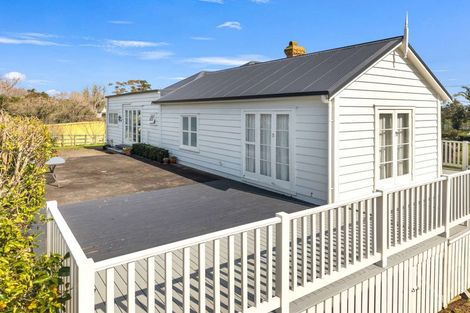 Photo of property in 43 Colombo Road, Waiuku, 2123