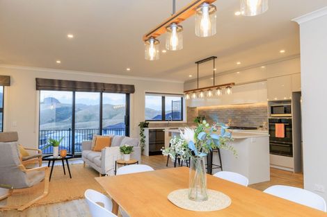 Photo of property in 6 Atherton Terrace, Churton Park, Wellington, 6037