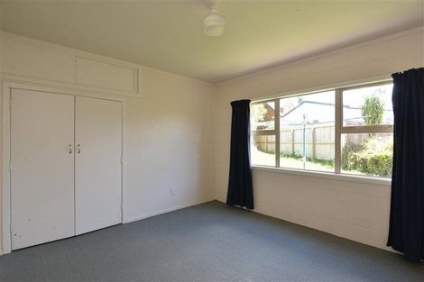 Photo of property in 2 Konini Road, Titirangi, Auckland, 0604