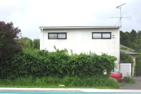 Photo of property in 2/15 Ocean View Road, Hillcrest, Auckland, 0627