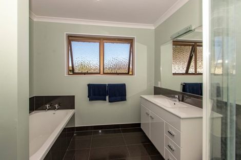 Photo of property in 9 Gilmour Place, Taradale, Napier, 4112