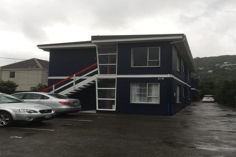 Photo of property in 218u2 Onepu Road, Lyall Bay, Wellington, 6022