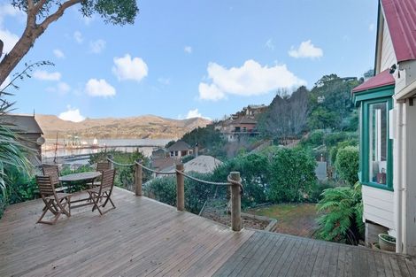 Photo of property in 20 Hawkhurst Road, Lyttelton, 8082