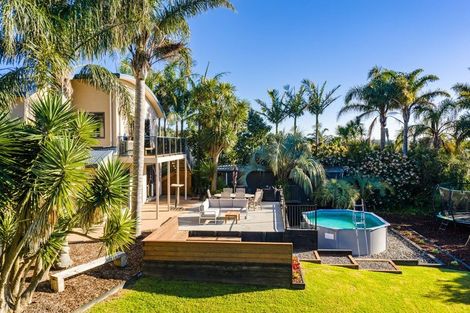 Photo of property in 381 Cove Road, Waipu, 0582