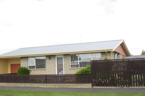 Photo of property in 6 Bute Street, Woolston, Christchurch, 8062