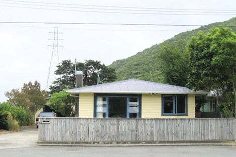 Photo of property in 84 Black Beech Street, Birchville, Upper Hutt, 5018