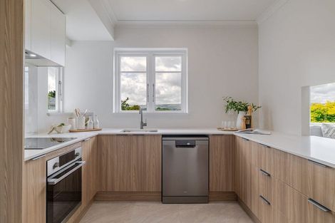 Photo of property in 36 Rainforth Street, Roslyn, Palmerston North, 4414
