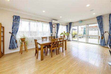 Photo of property in 16 Kerrykeel Drive, Flat Bush, Auckland, 2019