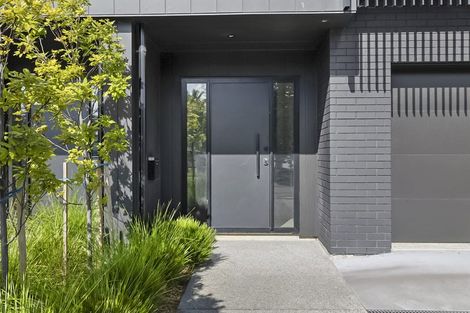 Photo of property in 30c Waiwaka Terrace, Strandon, New Plymouth, 4312