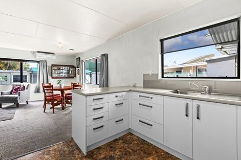 Photo of property in 42 Konini Crescent, Pirimai, Napier, 4112