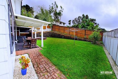 Photo of property in 16 Puketitiro Street, Glen Eden, Auckland, 0602