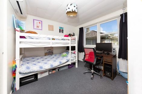 Photo of property in 1/18 Glenvar Road, Torbay, Auckland, 0630