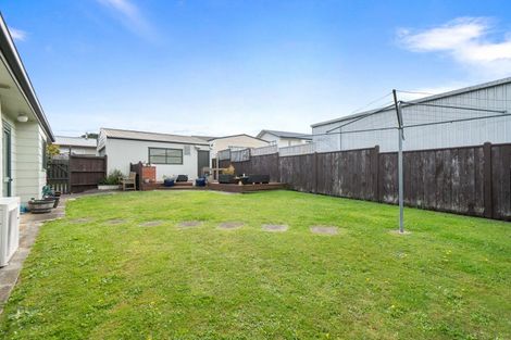 Photo of property in 38 Dahlstrom Grove, Kelvin Grove, Palmerston North, 4414