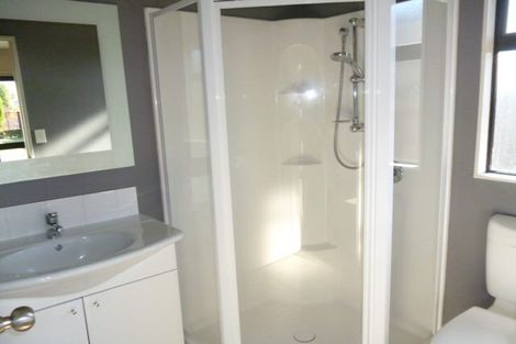 Photo of property in 2 Caulfield Place, Taradale, Napier, 4112