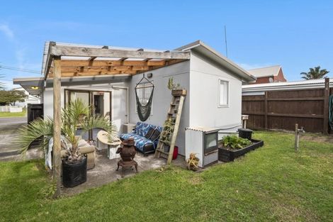 Photo of property in 103a Simpson Road, Papamoa Beach, Papamoa, 3118