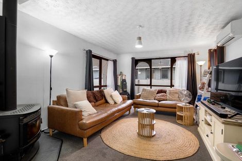 Photo of property in 18 Greenock Street, Redwood, Christchurch, 8051