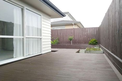 Photo of property in 9 Bushpark Place, Flat Bush, Auckland, 2016