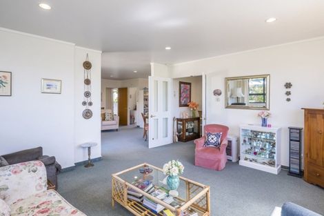 Photo of property in 142 Langdale Avenue, Paraparaumu, 5032