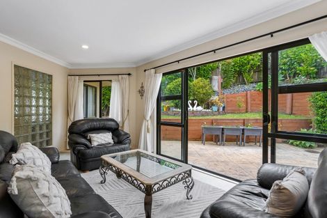 Photo of property in 17 Rosebay Rise, Henderson, Auckland, 0610