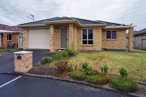 Photo of property in 20 Sovereign Isle Lane, Rototuna, Hamilton, 3210