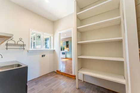 Photo of property in 35 Edinburgh Street, Waimate, 7924