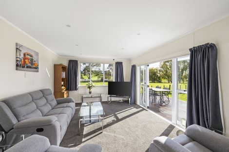 Photo of property in 139 Woodlands Road, Taumata Island, Carterton, 5792