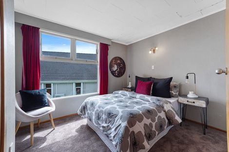 Photo of property in 3 Paynters Avenue, Strandon, New Plymouth, 4312