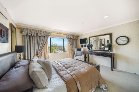 Photo of property in 20 Heyington Way, East Tamaki Heights, Auckland, 2016