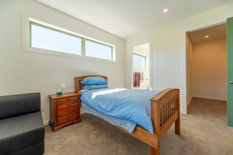 Photo of property in 14 Chelmsford Street, Hampden, 9410