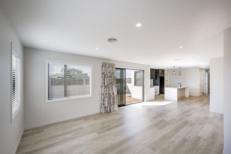 Photo of property in 24 Aspiring Drive, Poraiti, Napier, 4112