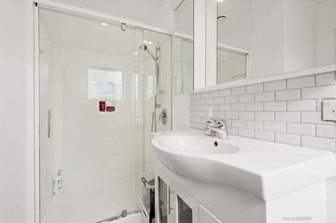 Photo of property in 25 Satara Crescent, Khandallah, Wellington, 6035