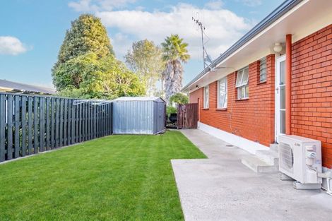 Photo of property in 17 Seamer Place, St Andrews, Hamilton, 3200