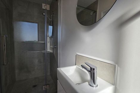 Photo of property in 4/13 Shearer Avenue, Papanui, Christchurch, 8052