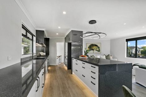 Photo of property in 2a Redwood Drive, Massey, Auckland, 0614