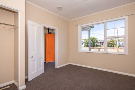 Photo of property in 82- 84 Queen Street, Westport, 7825