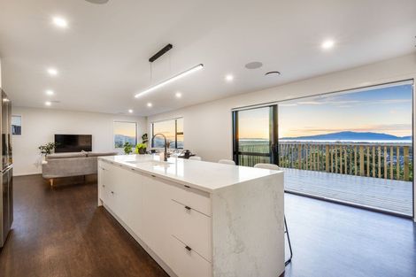 Photo of property in 94 Kotare Street, Waikanae, 5036