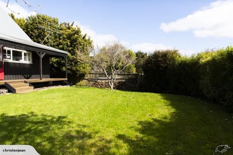 Photo of property in 8 Poplar Road, Stanmore Bay, Whangaparaoa, 0932
