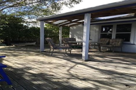 Photo of property in 22 Main Road, Waikanae, 5036