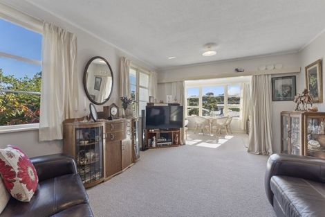 Photo of property in 83 Great North Road, Saint Johns Hill, Whanganui, 4501