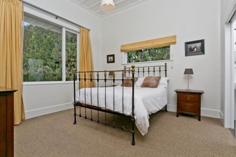 Photo of property in 62 Boord Crescent, Kumeu, 0891