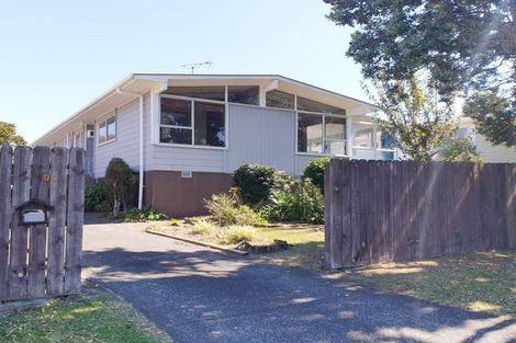 Photo of property in 105 Sycamore Drive, Sunnynook, Auckland, 0620