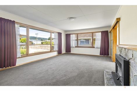 Photo of property in 2 Grace Street, Waimate, 7924