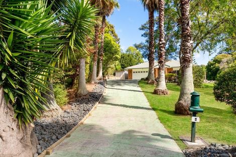 Photo of property in 4 Cloverfields Drive, Waimauku, 0812