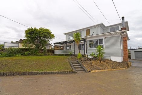 Photo of property in 207 Don Buck Road, Massey, Auckland, 0614