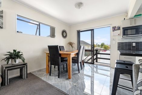Photo of property in 2/73 Hillside Road, Papatoetoe, Auckland, 2025