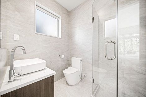 Photo of property in 1 Turutu Place, Long Bay, Auckland, 0630