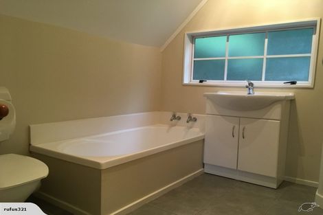 Photo of property in 19b Percy Dyett Drive, Karori, Wellington, 6012