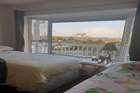 Photo of property in 1/8 Pupuke Road, Hillcrest, Auckland, 0627