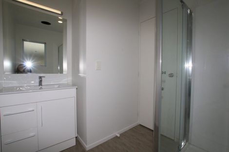 Photo of property in 306 Sunset Road, Windsor Park, Auckland, 0632